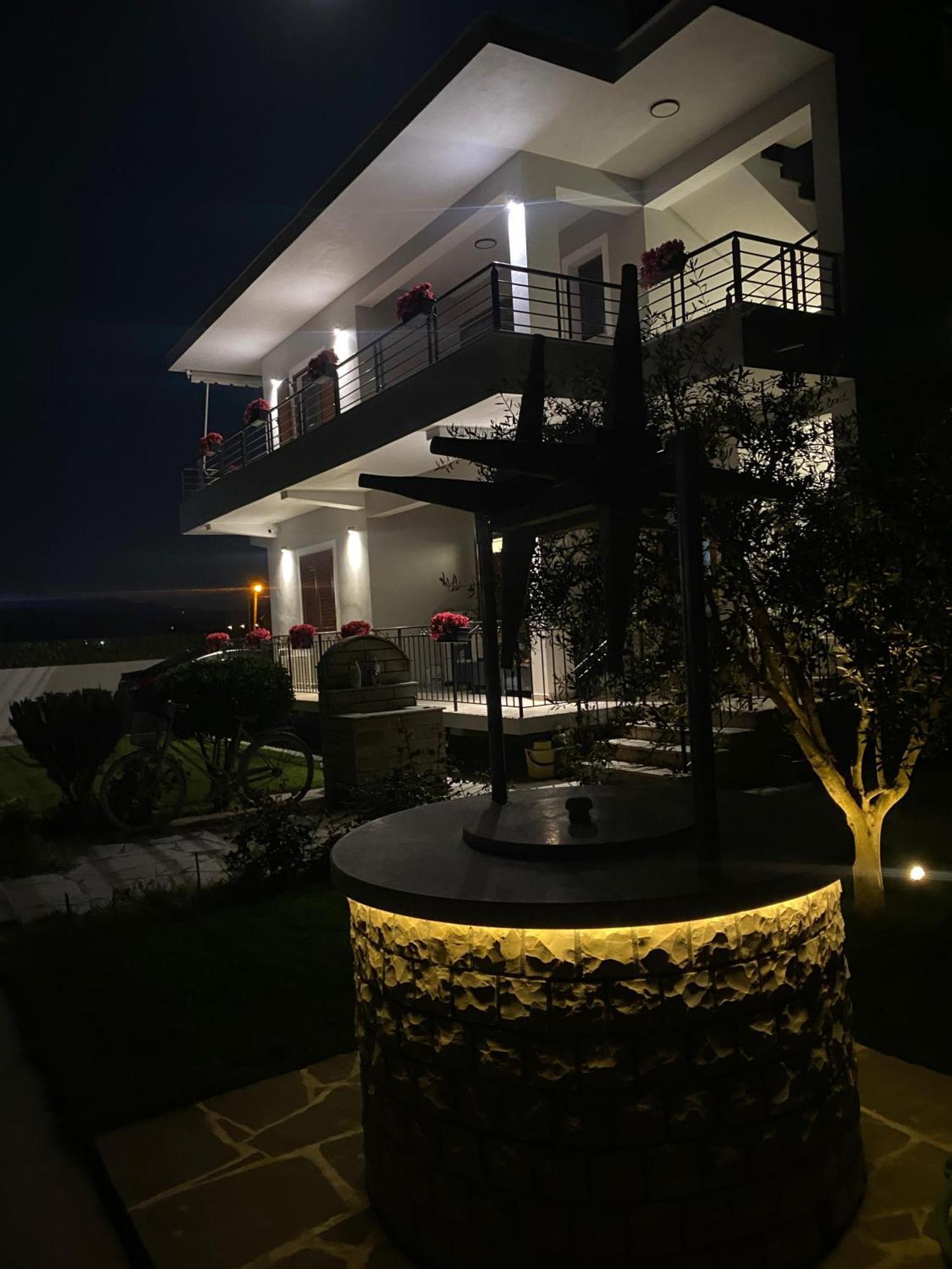 Villa Tabaku ベラト エクステリア 写真